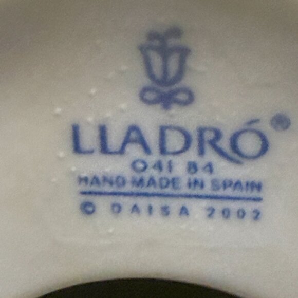 Lladro ~ Celestial Scent Angel (Tree Topper) Porcelain Figurine ~ Retired - Picture 4 of 4